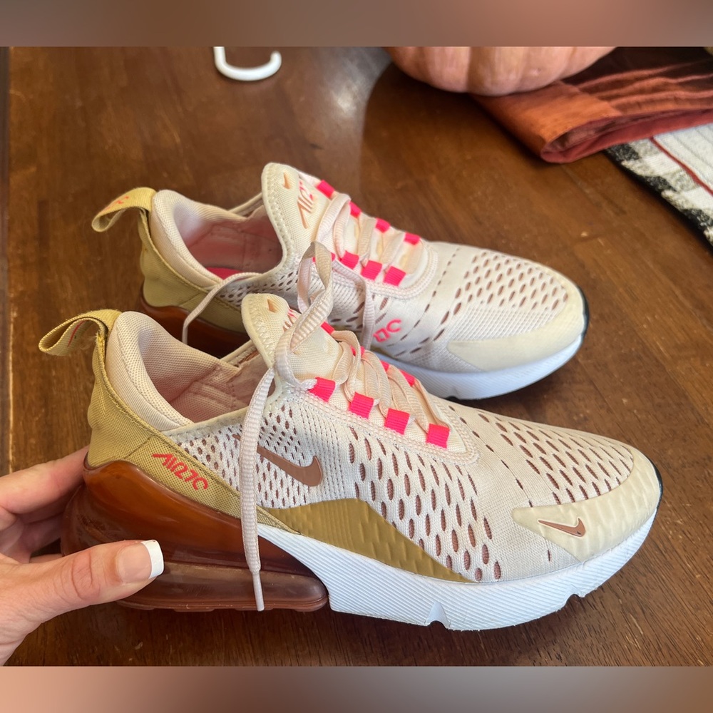 Nike Air Max 270 RARE GUAVA ICE Cream and Pink Sneakers